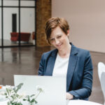 Caro Kühle-Lange, Hochzeitsplanerin von federleicht und Gründerin von dream & PLAN